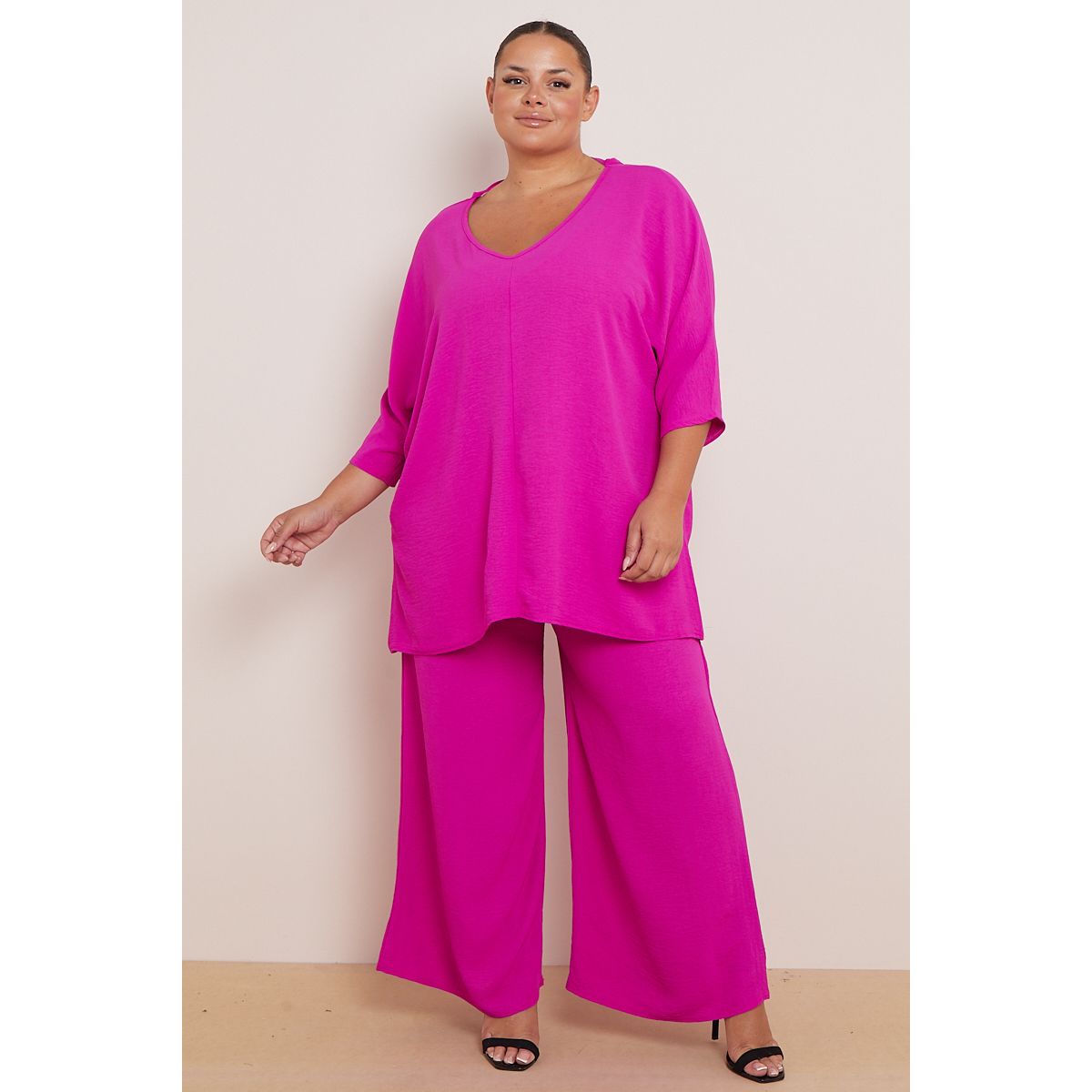 Plus Size Lilac 2 Piece Co Ord Set With Mid Length Top & Wide Leg Trousers  x 5